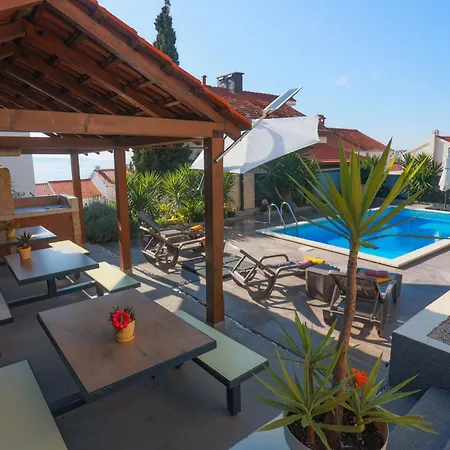 Sunshine With Pool Διαμέρισμα