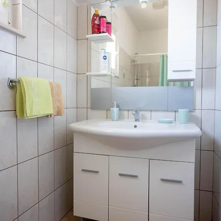 Sunshine With Pool Apartament Trogir