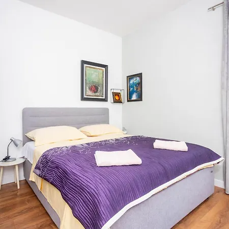 Sunshine With Pool Διαμέρισμα