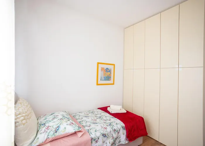 Apartament Sunshine With Pool