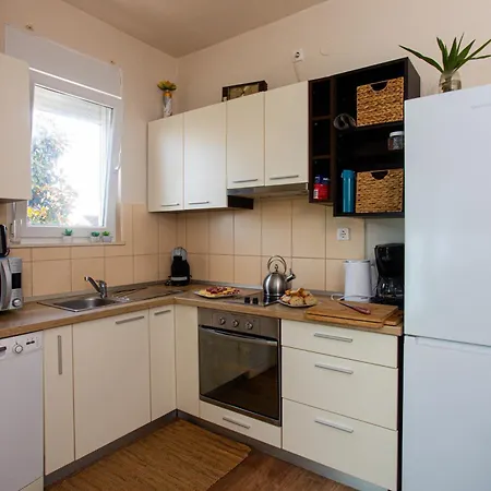 Sunshine With Pool Lejlighed Trogir