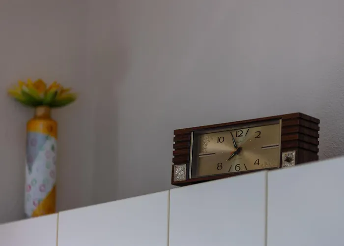 Sunshine With Pool דירה