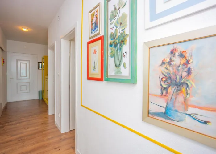 Appartement Sunshine With Pool Trogir