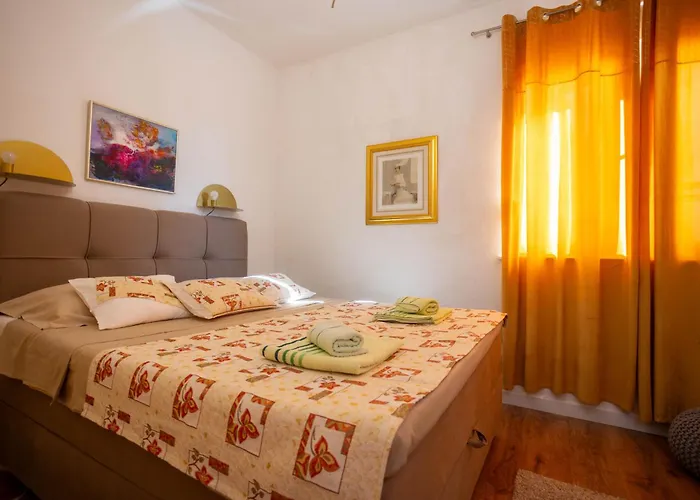 Sunshine With Pool * Trogir