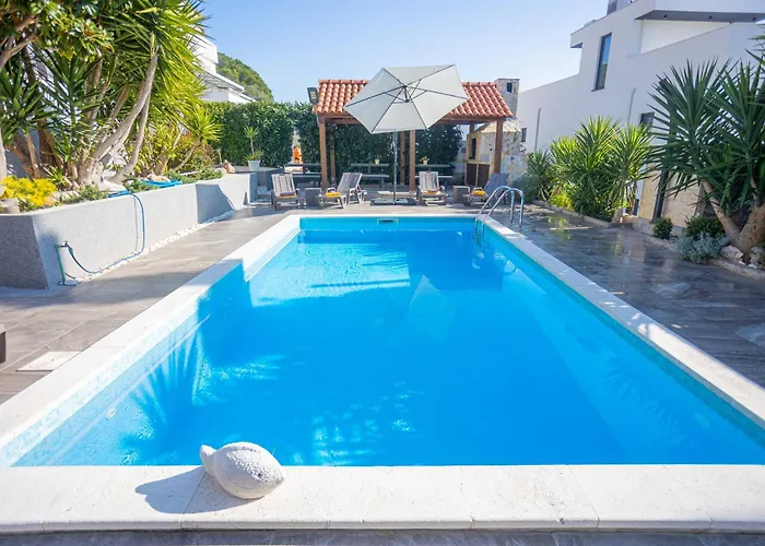 Sunshine With Pool Trogir